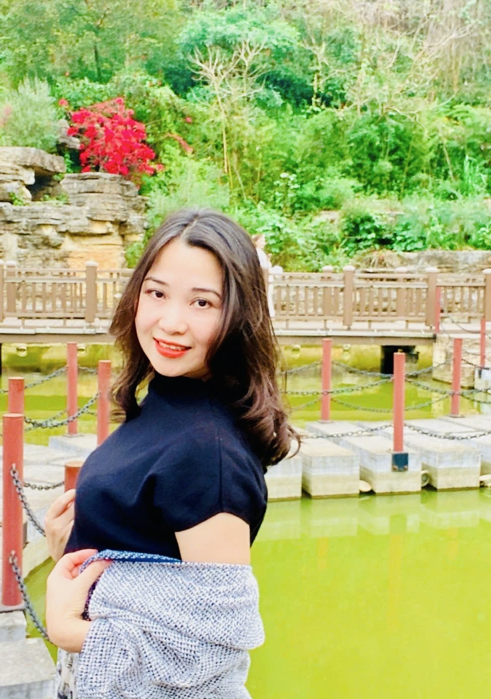 Ms. Le Thi Hoa